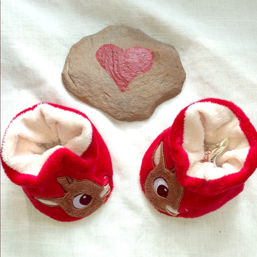 NWOT Dan Dee Rudolph Slippers
